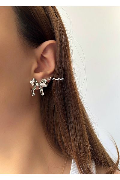 aksesuaris Minimal Bow Earrings