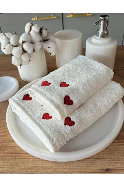 Kübra Nakış Tasarım Kalp nakışlı mutfak havlusu