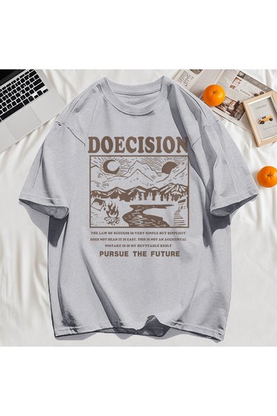 StartMore Tricou vintage Y2K Tee Doecision Pursue – cu imprimeu „Viitorul”