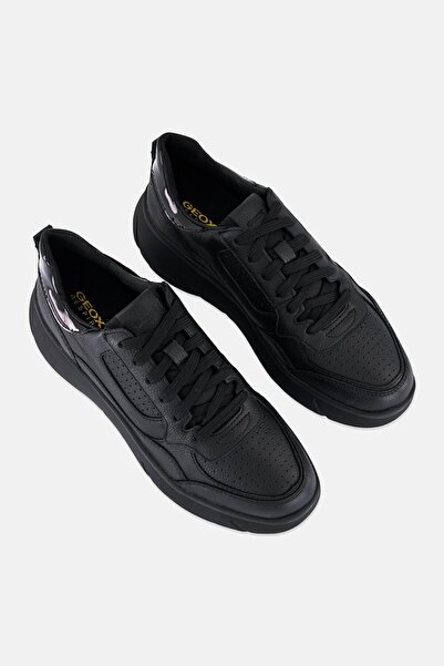 Geox Women D Nebula 2 Lace Up Sneakers, Black