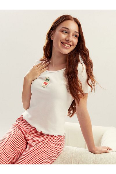 LC Waikiki Set de pijamale pentru femei cu decolteu roșu mic