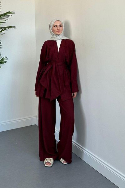 MERVEN AKYÜZ Eftelya Wide Belt Suit Claret Red