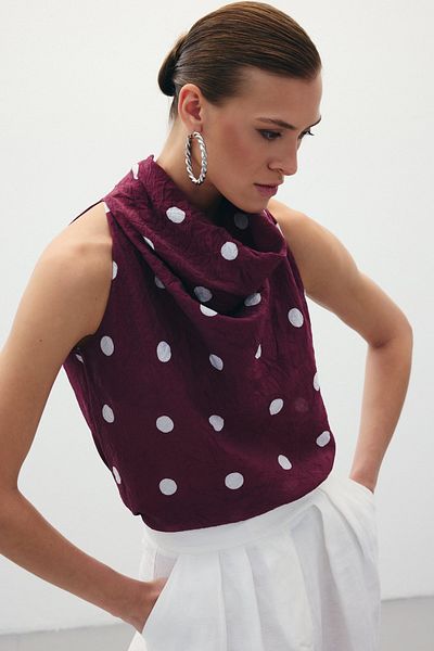 Sateen Bluză fără mâneci cu model buline - Roșu Claret