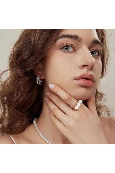 Ayzen Adjustable Pearl Ring