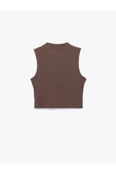 Koton Crew Neck Sleeveless Basic Crop Blouse