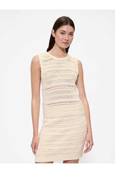 GAP Kadın Beyaz Kolsuz Karışık Dikişli Kazak Atlet