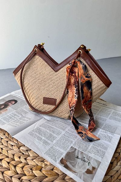 Cappmoda ÇNT-3036 Geantă de vară cu decupaj în V cu eșarfă maro