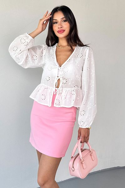 Cappmoda BLZ-06288 Λευκή μπλούζα με λεπτομέρεια από λαστιχένιο μανίκι