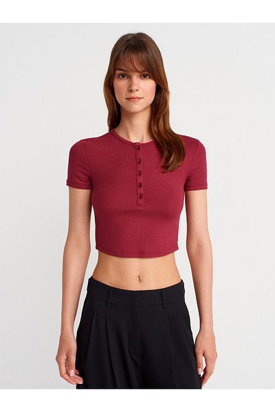 Dilvin 31647 Button Detailed Crop Top-Light Burgundy