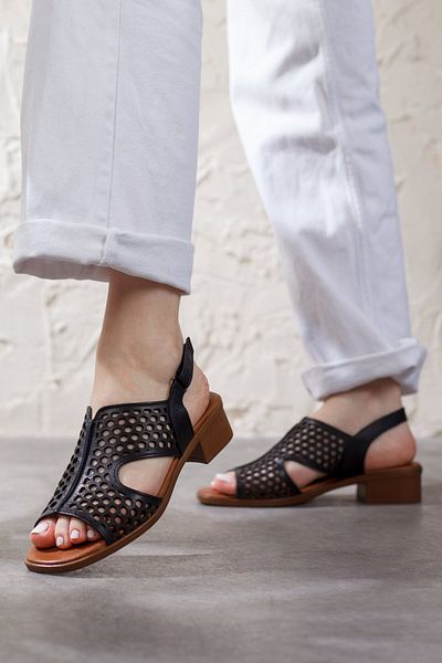 Adım Adım Women's Genuine Leather Extra Light and Comfortable Short Heel Sandals