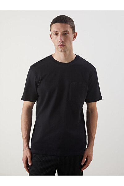 LC Waikiki تي شيرت رجالي من Peak New Season برقبة دائرية