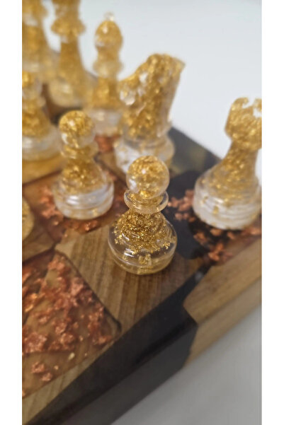 Finecraft "Gold and Copper" chessboard, made of Walnut wood, Resin, LEDs