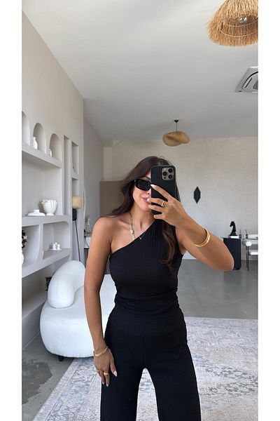 Buket Teke Black One Shoulder Seersucker Suit