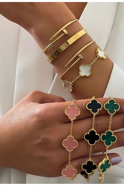 vano2022 Gold plated bracelets