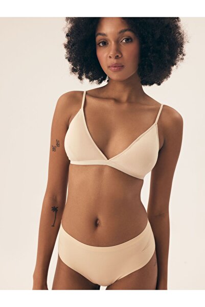 Henderson Triangle elegant Bra soft, triangular cups without underwire | Nashwa
