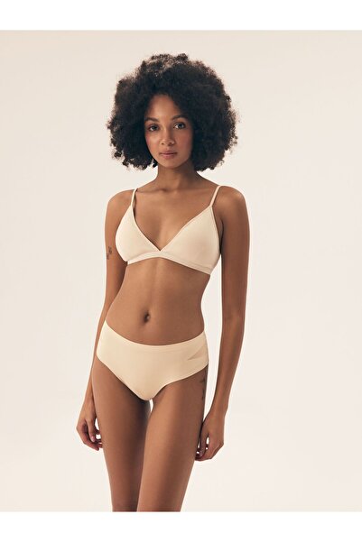 Henderson Triangle elegant Bra soft, triangular cups without underwire | Nashwa