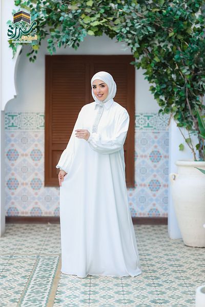 NON Original crepe abaya with Islamic designs, white