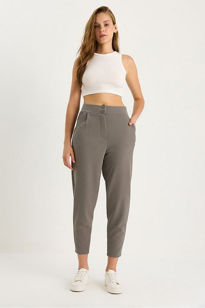 Bianco Lucci Women's Double Button Pocket Detailed Balloon Pants 60283471