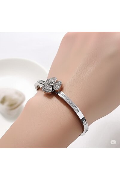 FAMEMUS ACCESSORY Elegant Stone Embroidered Steel Flower Bracelet