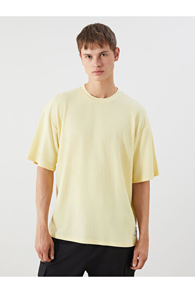 LC Waikiki طاقم الرقبة الرجال الرياضة تي شيرت