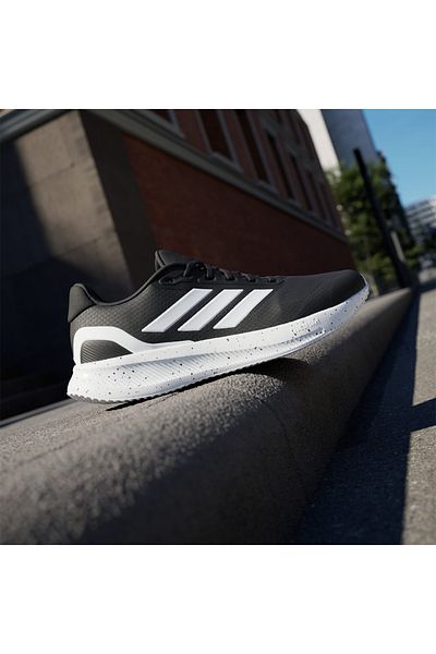 adidas Бігові кросівки Runfalcon 5