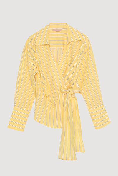 Quzu Yellow Women's Blouse with Tie Detail on the Front Blz00476