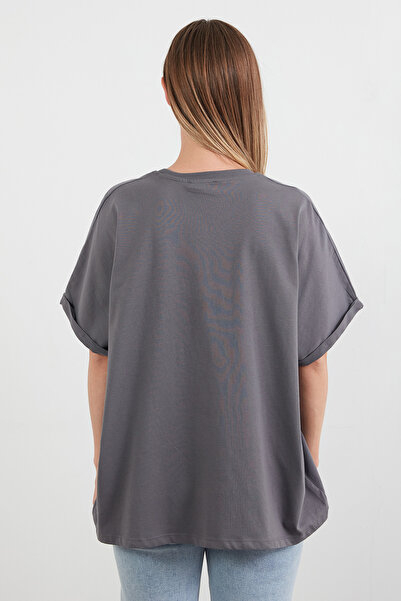 Fulla Moda Υπερμεγέθη μπλουζάκι με κείμενο και κέντημα με φιόγκο