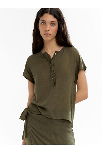 PARFOIS Düğmeli ve Püsküllü Keten Karışımlı T-Shirt