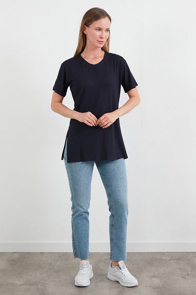Fulla Moda Basic V-Neck Lycra Casual T-Shirt with Slits on the Sides