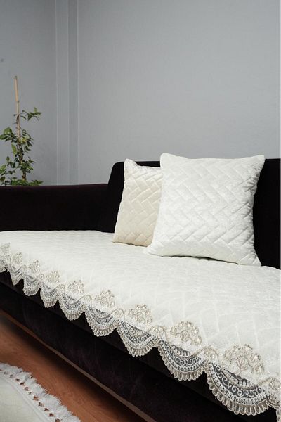 DECORA CASA HOME COLLECTİON Husă de scaun din catifea de lux cu model matlasat brodat din dantelă cu bază anti-alunecare