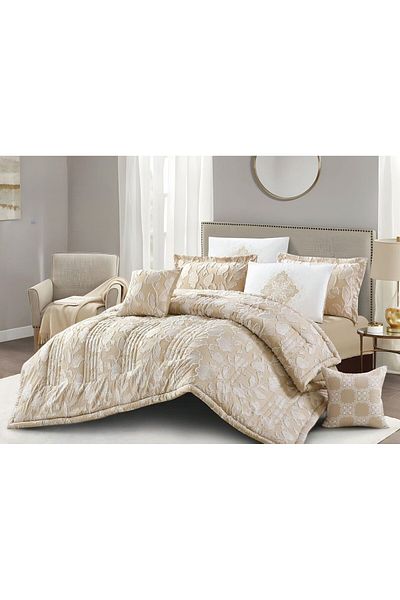NAJMA Double bedspread made of the finest microfiber material with a luxurious and attractive design to give you a sleep among the clouds