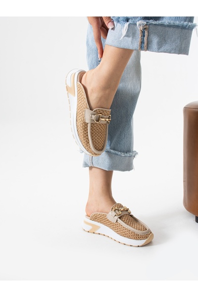 ALEMDAR AYAKKABI نعال نسائية بتفاصيل إبزيم كريمي