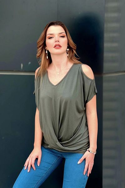 aytemas Off Shoulder Blouse