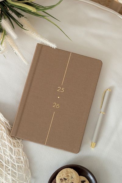 Matt Notebook 2025-2026 Ακαδημαϊκό Ατζέντα Α5 Λινό 15x21 cm - 17 Μηνιαίο Γαλακτοκόκκινο