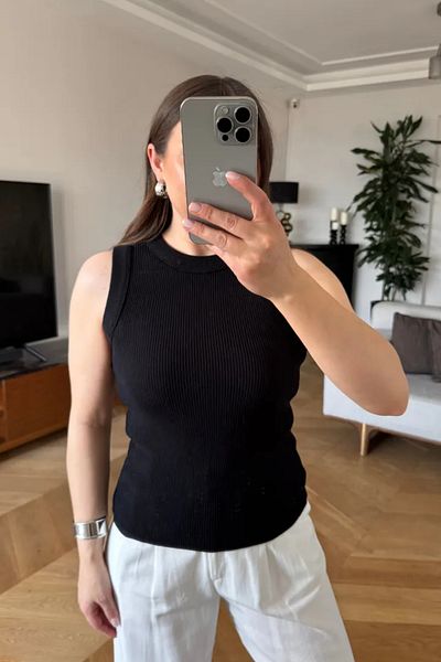 Tuba Butik Crew Neck Zero Sleeve Knitwear Blouse