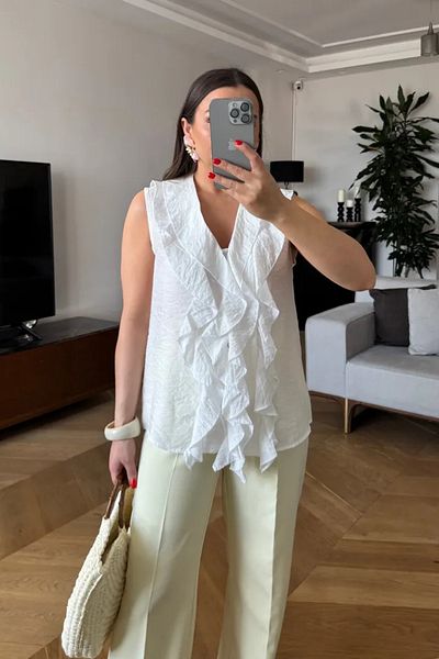 Tuba Butik Ruffle Zero Sleeve Blouse