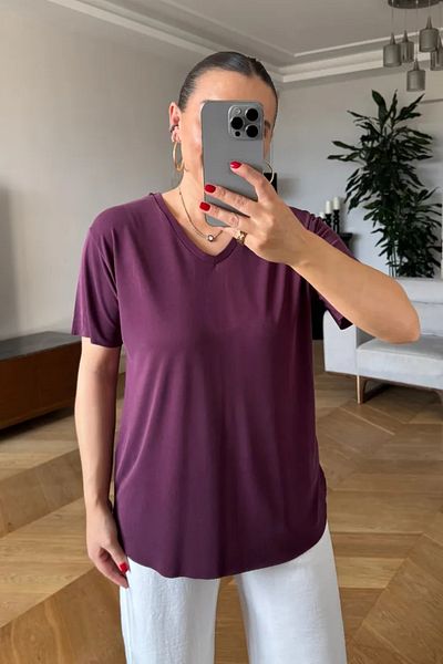 Tuba Butik V-Neck Women's T-Shirt