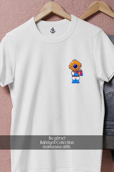 Bahriyeli Collection oversized Unisex T-Shirt με σχέδιο κουτί δώρου στην τσέπη του κατάδυσης