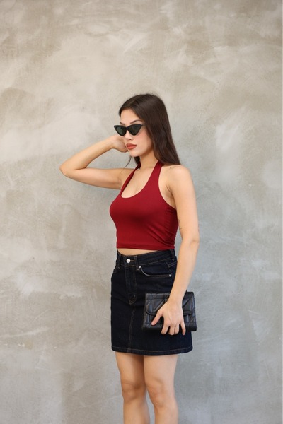 ESL ESLEM Crop Top with Halter Neck