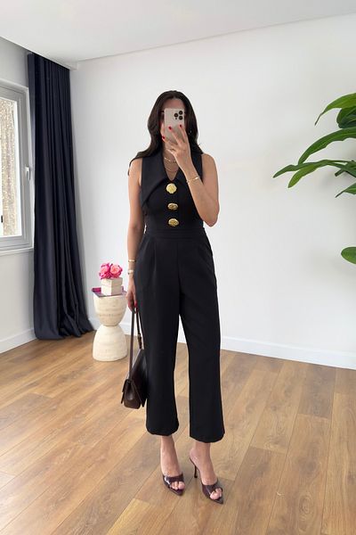 BİRCANÇİL Elsa Black Collar Detailed Gold Buttoned Jumpsuit
