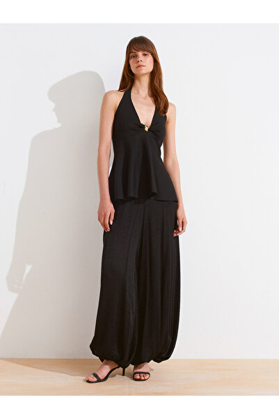 Dilvin 10787 Halter Yaka Metal Detaylı Peplum Triko Bluz-Siyah