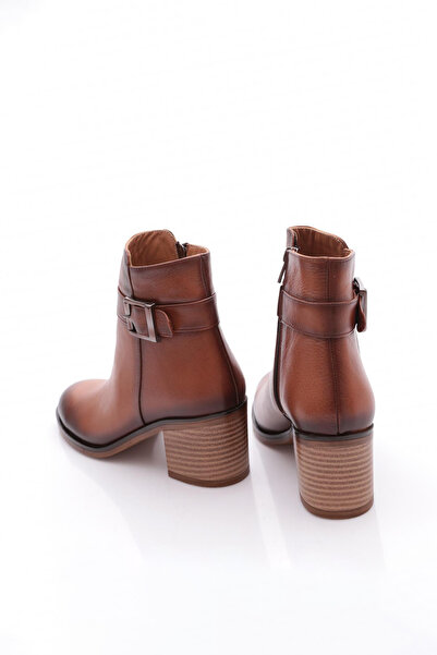 DGN 301 Kadin Kemer Detayli Topuklu Bot