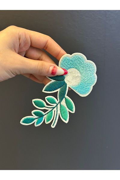 Gönülden Tasarım NUCLEU DE STICLA STICKABLE CU FIER DE SĂRĂT BORDURI FLORELE CUSUT APLICAT 14X7 CM