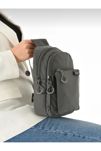 BLACK حقيبة كروس للجنسين قابلة للتعديل ومقاومة للماء