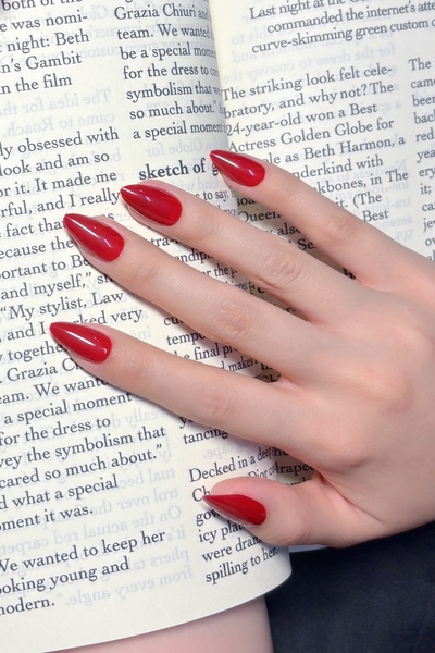 Easy Beauty Kısa Badem 24 Adet Kırmızı Takma Tırnak Seti W1634