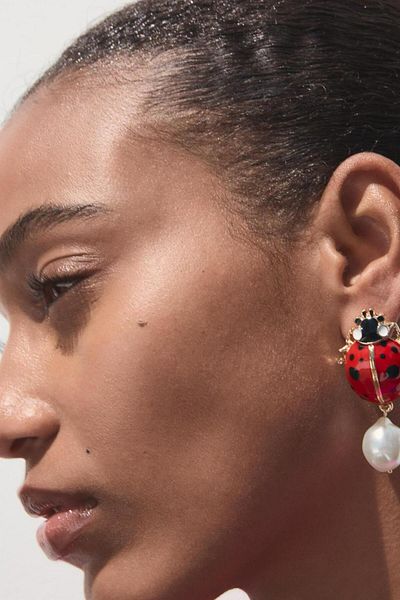 My Joyas Design Zr Model Pearl Dangle Ladybird Earrings