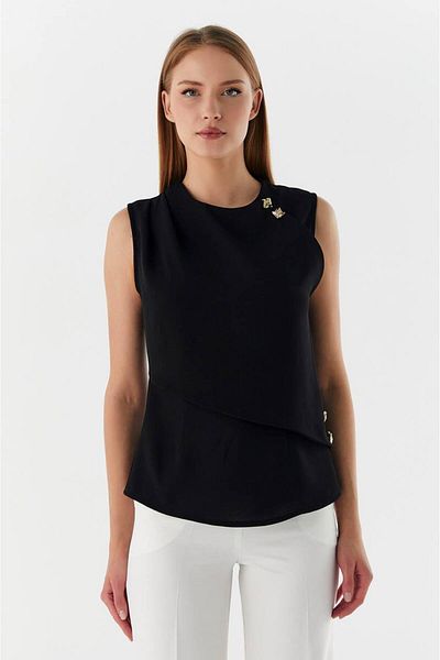 Butik Beyza Button Detailed Degaje Collar Stylish Blouse
