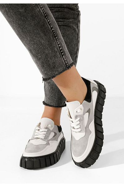 B T Shoes Women's white Caera leather sneakers