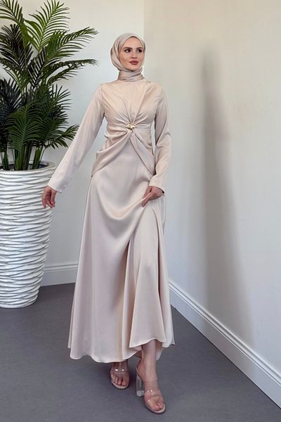MERVEN AKYÜZ Naree Front Buckle Satin Evening Dress Cream