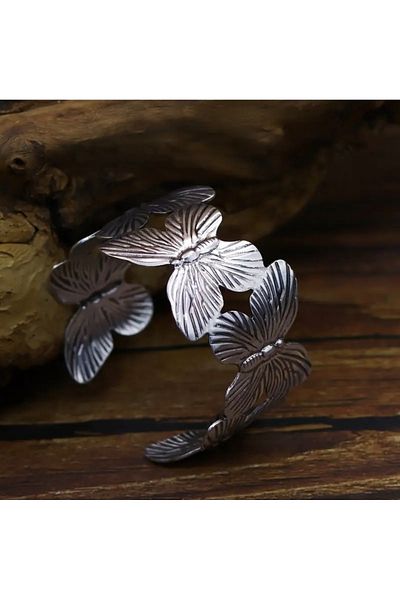 Pinkimaj Antique Silver Butterfly Design Bracelet New Fashion